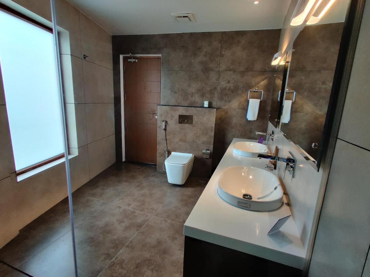 Florida Airport Hotel Kochi Nedumbassery Dış mekan fotoğraf