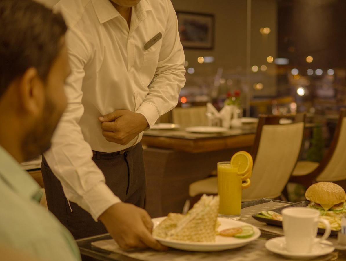 Florida Airport Hotel Kochi Nedumbassery Dış mekan fotoğraf
