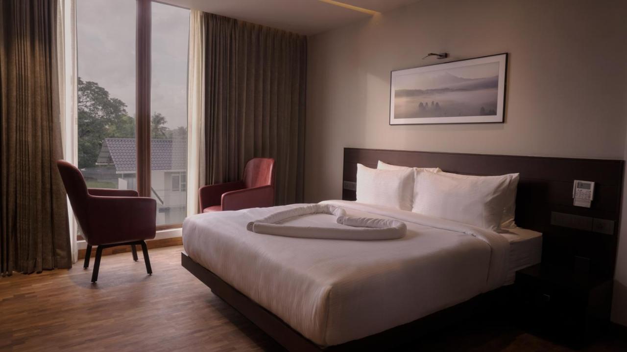 Florida Airport Hotel Kochi Nedumbassery Dış mekan fotoğraf